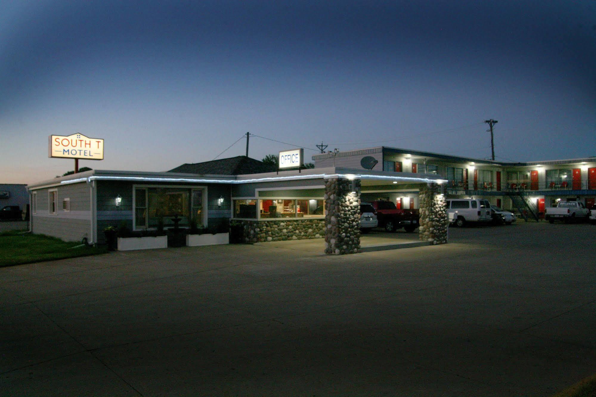 South T Motel Spencer Exteriör bild